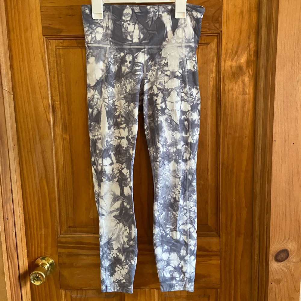 7/8 Athleta Leggings